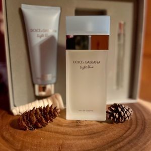 COPY - Unused Dolce & Gabbana Light Blue Gift Box